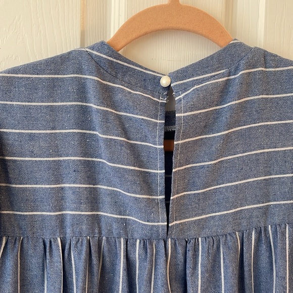 Womens size M dress. - Picture 3 of 3